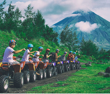 الجروبات السياحية